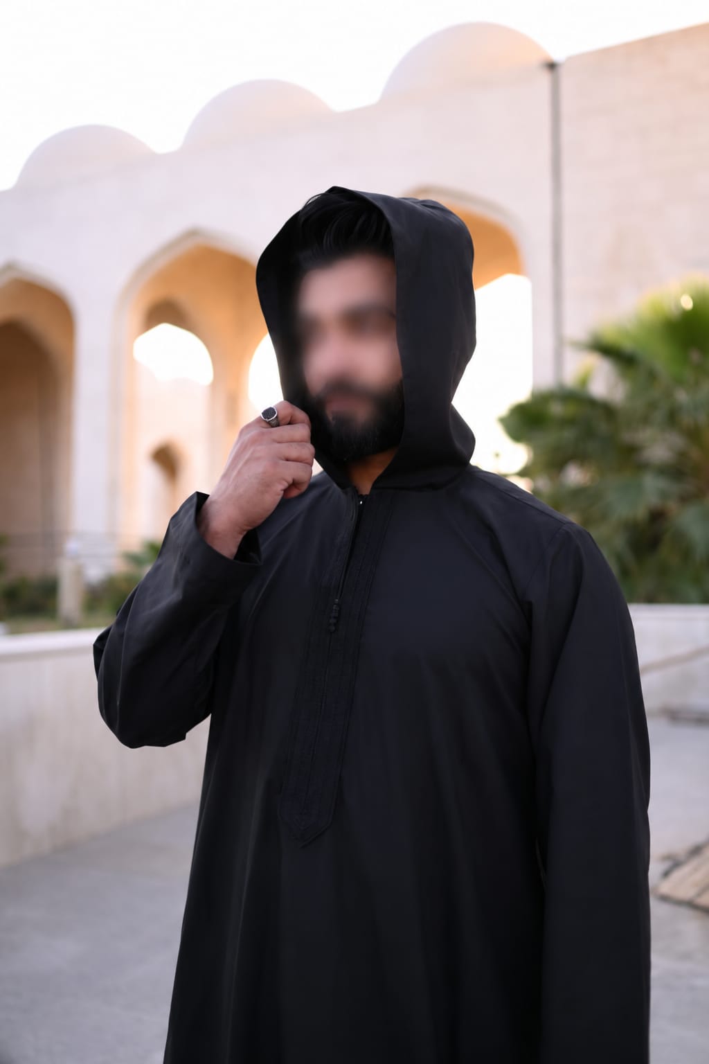 T1-016 Embroidered Black Hoodie Thobe